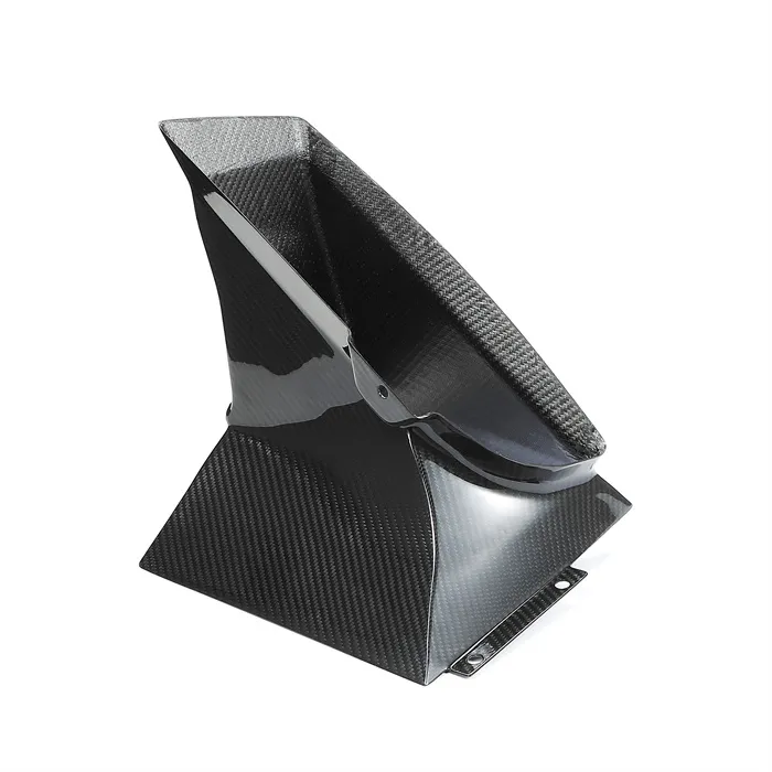 الشركة المصنعة لقطع غيار السيارات من ألياف الكربون